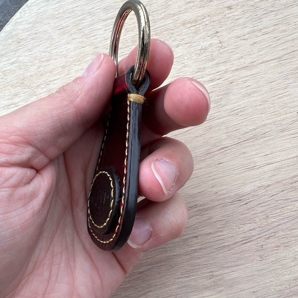 Vintage Dooney & Bourke Croc All Weather Leather Key Fob Keychain Ring Brown Red - Picture 9 of 11